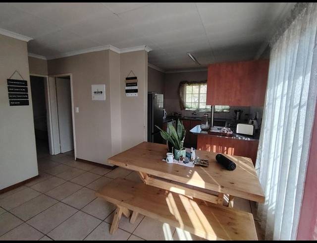 2 BEDROOM APARTMENT FOR SALE IN THE REEDS